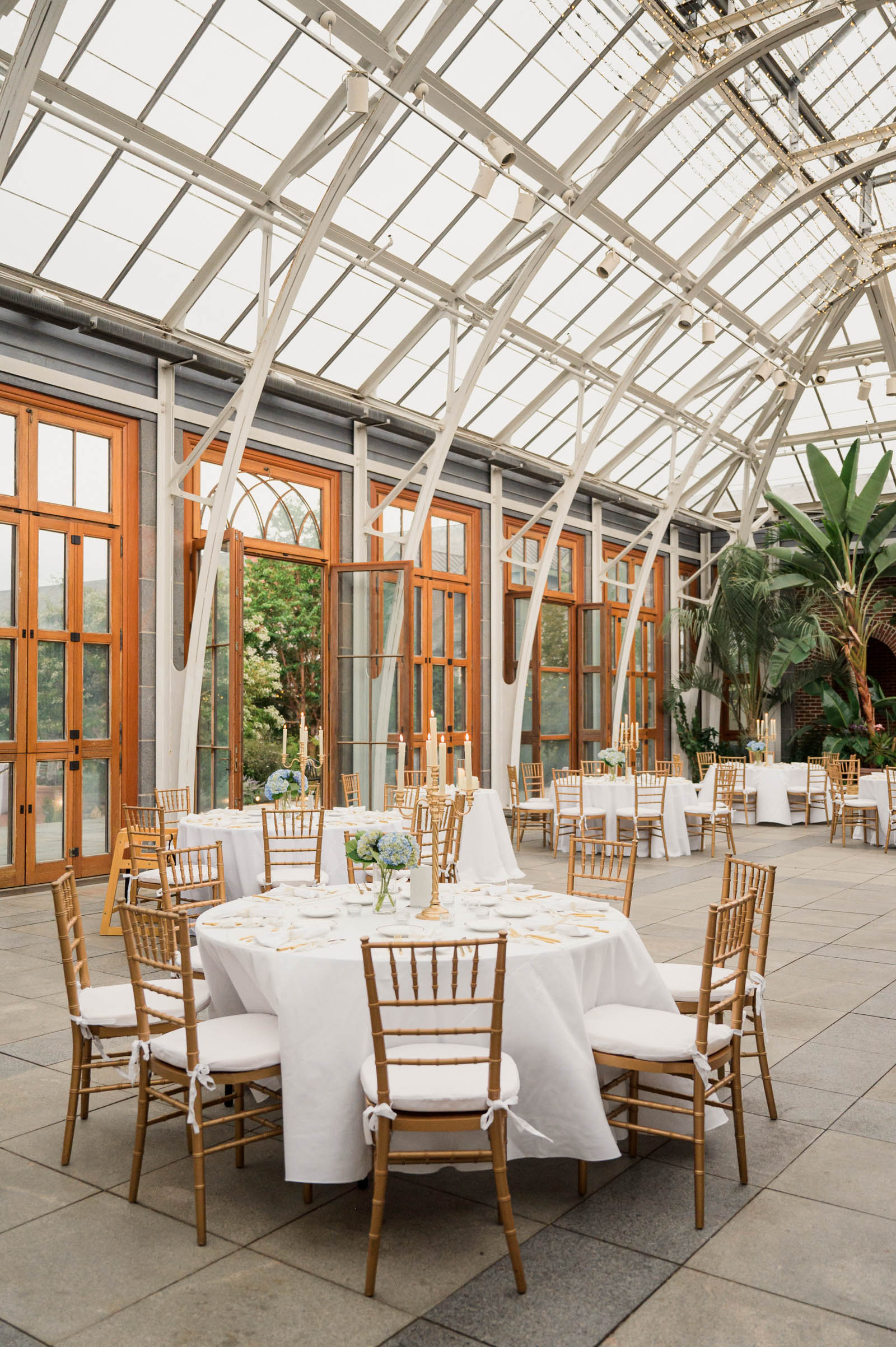 new england botanic garden wedding at tower hill reception decor